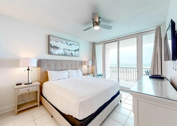 Coastal W Balcony & Shared Pools Hot Tubs Gym And Gulf Views Holiday home